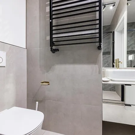 Old Town - 63m2, Riverside View - By Rentujemy *